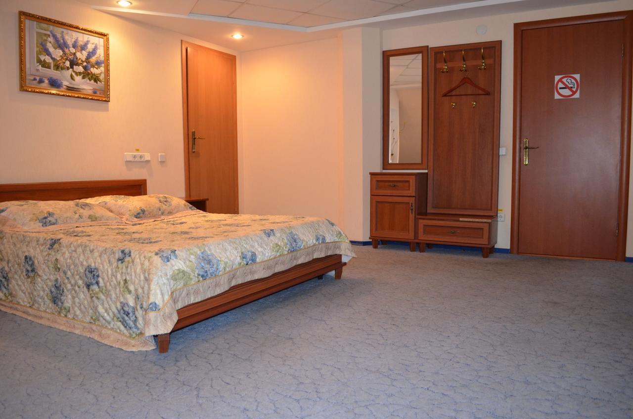 Motel Kozatska Zastava Kropywnyzkyj Exterior foto