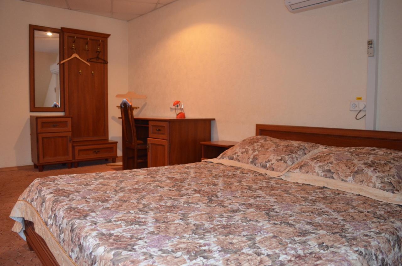 Motel Kozatska Zastava Kropywnyzkyj Exterior foto